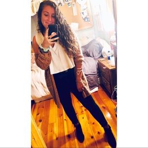 Meet your seller!! 🎀